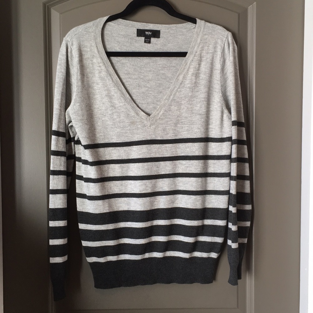 Mossimo gray striped sweater